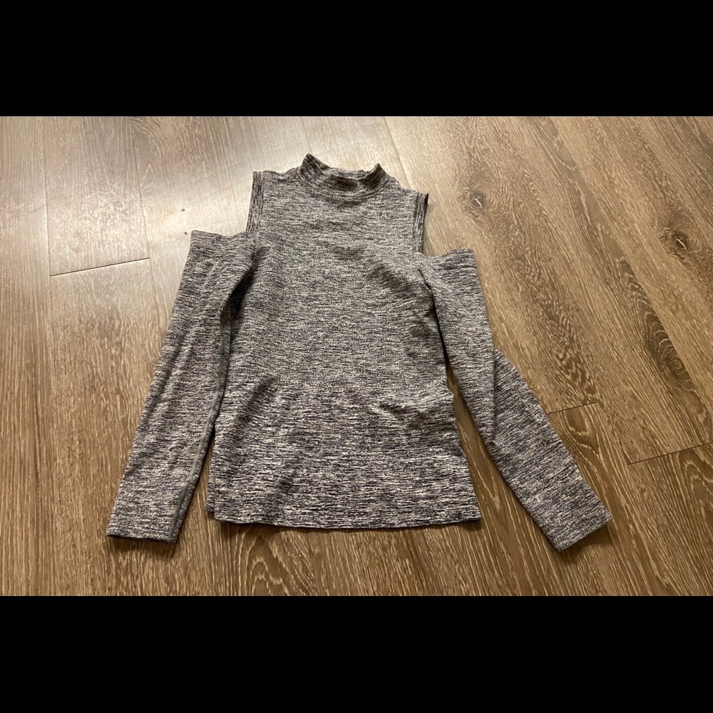 Zella Cold Shoulder Top